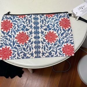 NWT Novelty linen zippered pouch